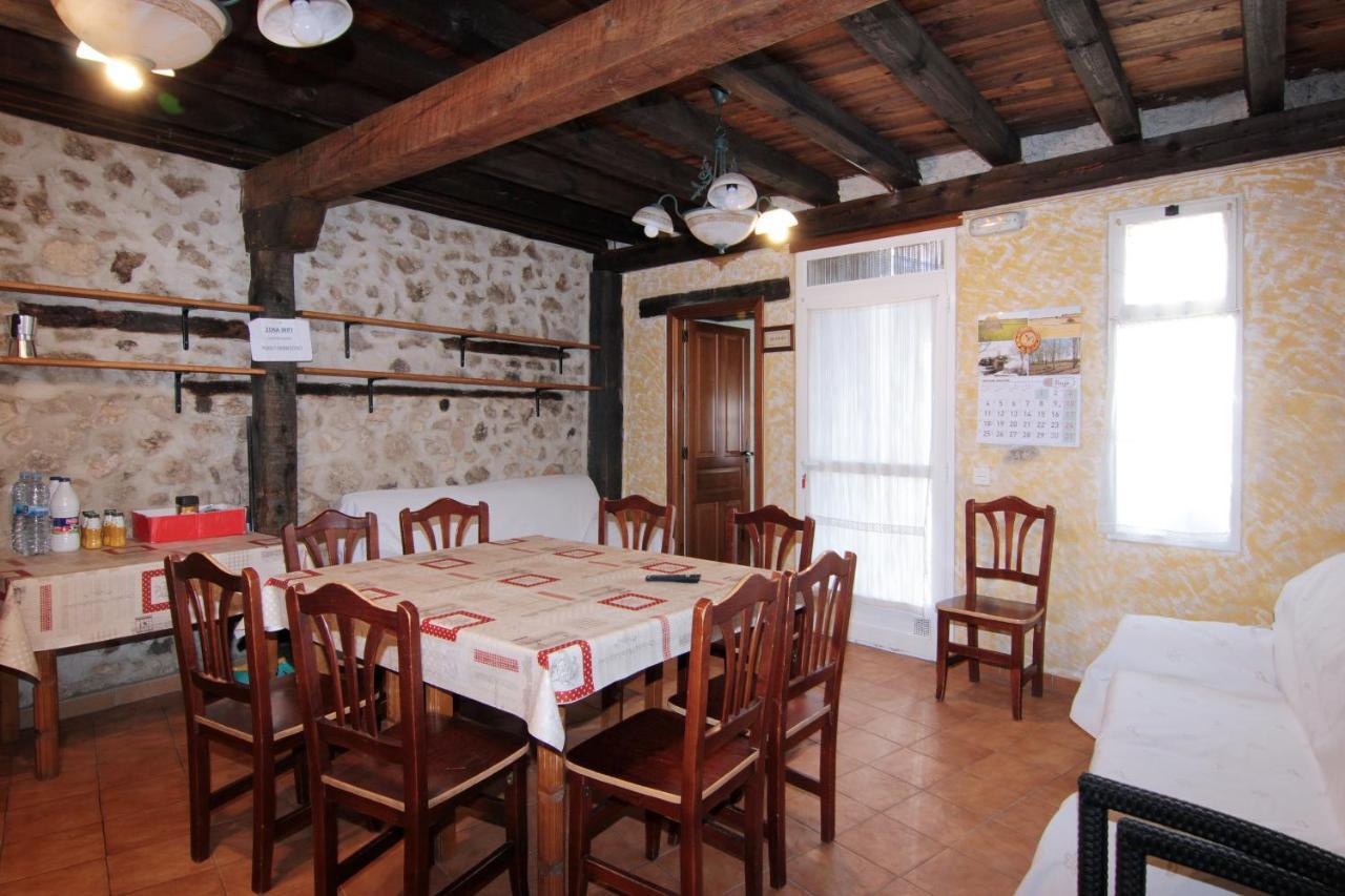 Hotel Rural Los Abuelos Montemayor de Pililla Buitenkant foto