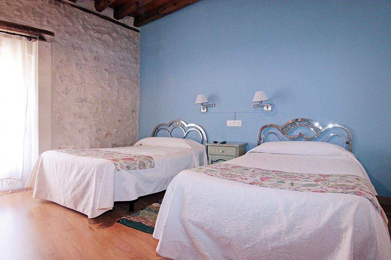 Hotel Rural Los Abuelos Montemayor de Pililla Buitenkant foto